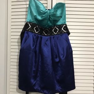 Juniors Strapless Party Dress Size 5
